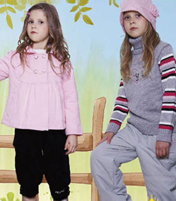 ��(��i)��ͯ�bչ�F(xi��n)��ͯ���L(f��ng)��