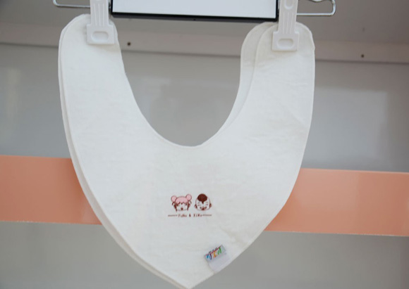 喜佳福紗布V型圍嘴