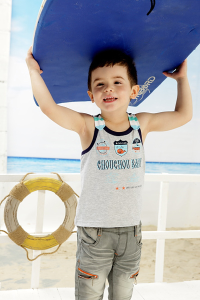 丑丑時(shí)尚童裝咖啡色