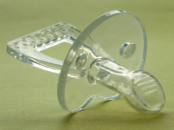 圭皎拇指型安撫玩嘴