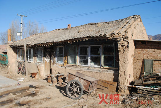 �ƿɾ�ٛ300�fԪ�̷��P(gu��n)���Ї�ؚ������