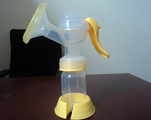 彩虹屋手動吸奶器