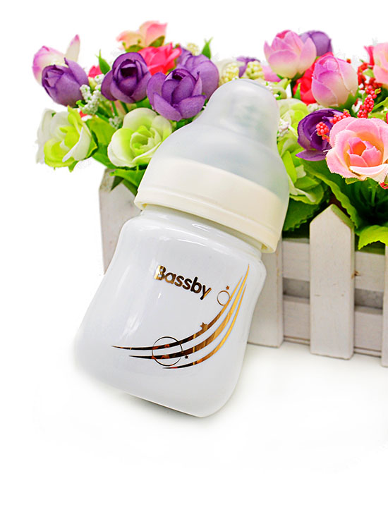 貝斯比玲瓏瓷異形寬口自動奶瓶白底燙金