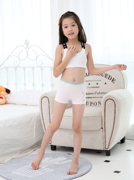 阿瑪熊兒童生態(tài)內褲白色藍邊.jpg 阿瑪熊兒童生態(tài)內褲白色藍邊.jpg