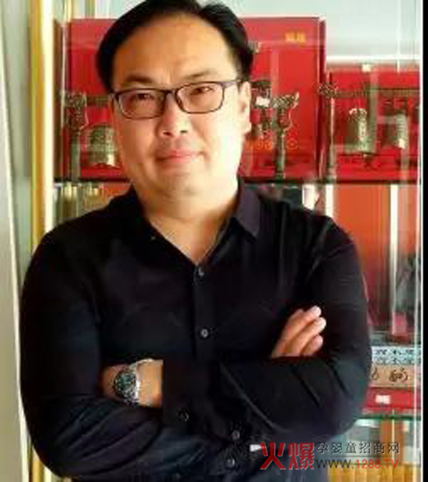 12���(ji��n)��������������Ϻ����׽��ܱ���ĸ��Ʒ�Ƶİl(f��)չ֮������������ĸ�����۷��(hu��)����վ!