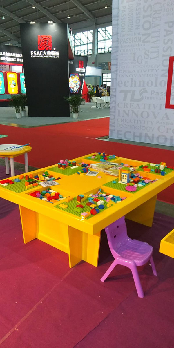 傲寶游樂(lè)設(shè)備3.jpg 傲寶游樂(lè)設(shè)備3.jpg