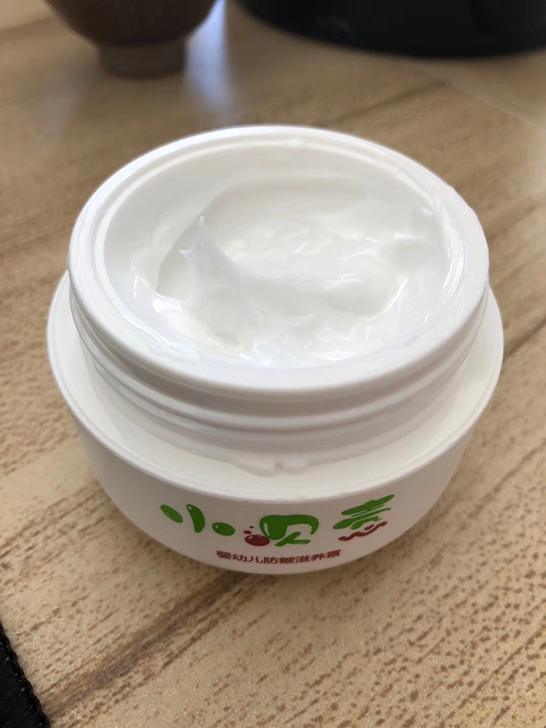 小貝殼嬰幼兒防皴滋養(yǎng)霜4.jpg 小貝殼嬰幼兒防皴滋養(yǎng)霜4.jpg