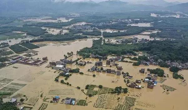 �YԮ���������˕r(sh��)�D�����������ʳƷ���Ї�(gu��)��ͯ��������(hu��)��ٛ(z��ng)���Y30���f(w��n)