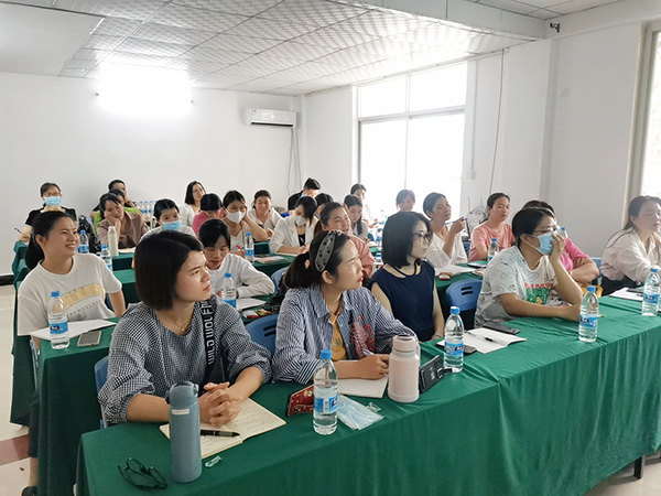 “施貝安”夏季中醫(yī)知識(shí)培訓(xùn)火熱開(kāi)啟2.jpg