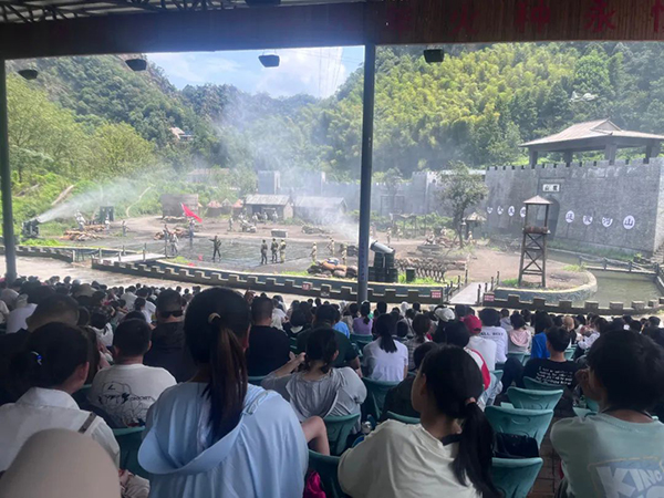 施貝安阜陽地區(qū)VIP皖西親水之旅7.jpg 施貝安阜陽地區(qū)VIP皖西親水之旅7.jpg