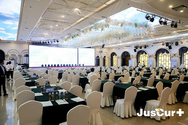 杰西佳JIBS自然營養(yǎng)獅王計劃啟動峰會1.jpg 杰西佳JIBS自然營養(yǎng)獅王計劃啟動峰會1.jpg