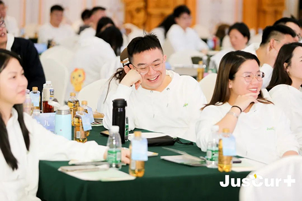 杰西佳JIBS自然營養(yǎng)獅王計劃啟動峰會9.jpg 杰西佳JIBS自然營養(yǎng)獅王計劃啟動峰會9.jpg