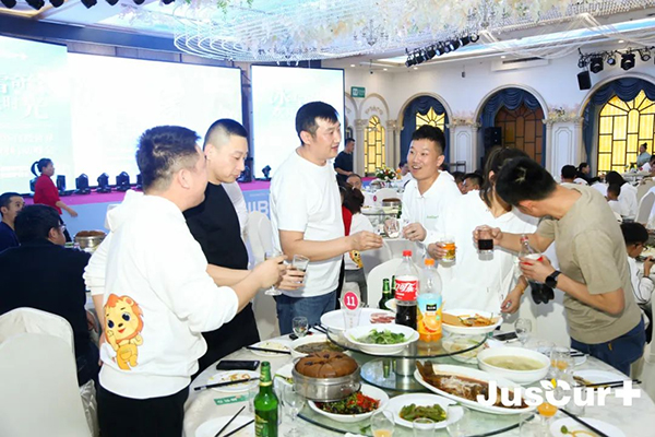 杰西佳JIBS自然營養(yǎng)獅王計劃啟動峰會12.jpg 杰西佳JIBS自然營養(yǎng)獅王計劃啟動峰會12.jpg