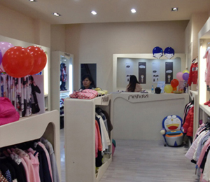 ������ͯ�b�K���T(m��n)��չʾ