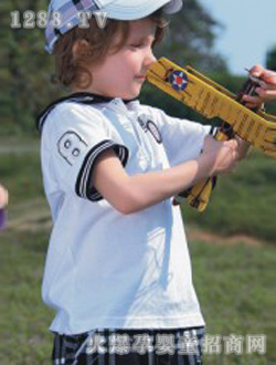 �{�۾��`��ɫ���e����