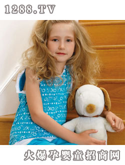 Snoopy��(n��i)���{ɫ