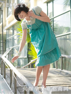 �g������Gɫ�ЋD���b