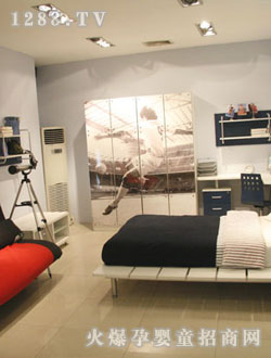 ��ϲ���{(l��n)ɫ�رP