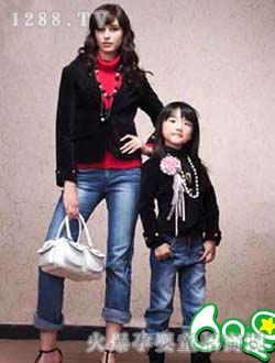 QQ�Ǻ�ɫ���eĸ���b