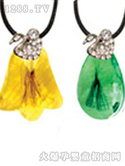 �Q��þ���ɫ̥ë��