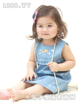 �뷽ϲ�냺�{(l��n)ɫ�B��ȹ