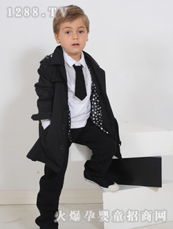 ���؁���ɫ�r�����b