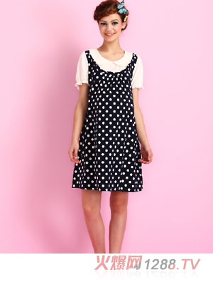 �������Һ�ɫ�c�c�ЋD�B��ȹ