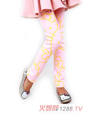 �ڴ���Ůͯ�Ӻ�ӽqѥѝ�\��ɫ